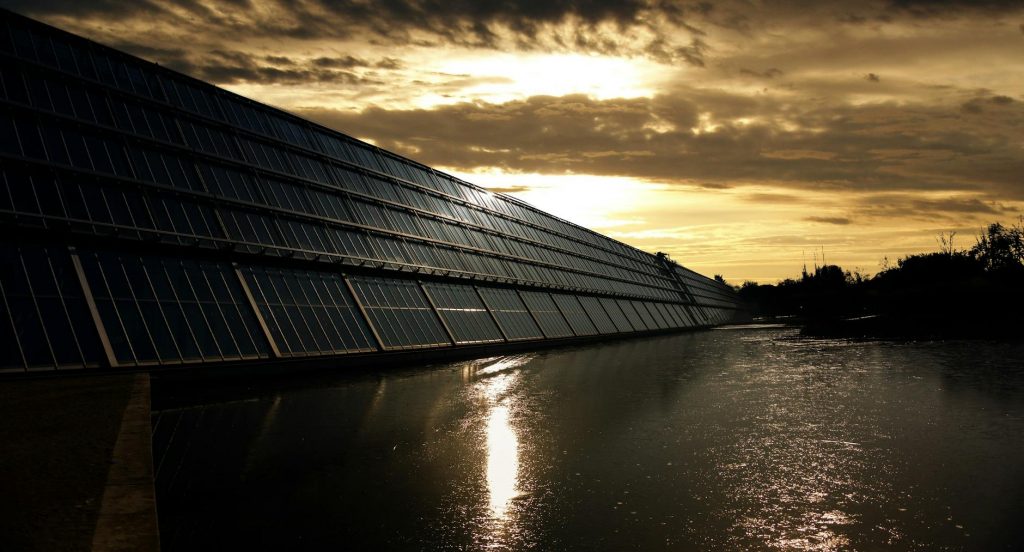Unternehmen in Brandenburg investieren in Solaranlagen und nutzen Fördermittel.
