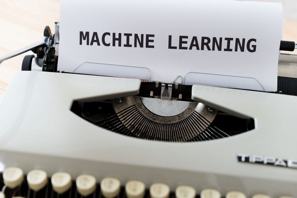 Kleine und mittlere Unternehmen in Brandenburg nutzen Fördermittel für KI und Digitalisierung.